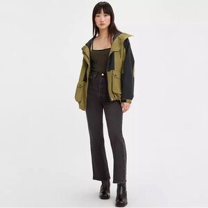 Premium Levi’s Ribcage Crop Boot